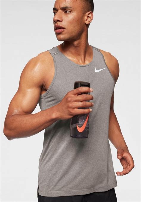 heren nike miller tanktop|Nike miler shirt.